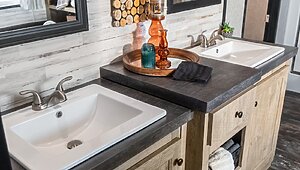 Savannah Living / The Tributary 37SAV32563AH Bathroom 144099