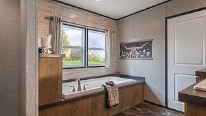 Savannah Living / The Tributary 37SAV32563AH Bathroom 144100