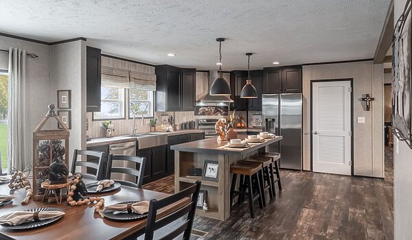 Savannah Living / The Tributary 37SAV32563AH Kitchen 144079