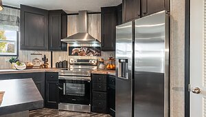 Savannah Living / The Tributary 37SAV32563AH Kitchen 144081