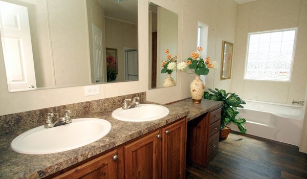 Caribbean / The Cancun Bathroom 8173