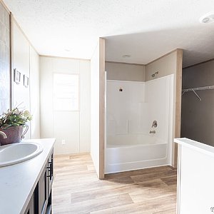 Epic Experience / The Snowcap 30CEE28764BH Bathroom 91929