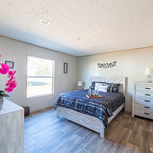 Epic Experience / The Snowcap 30CEE28764BH Bedroom 91924