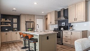 Epic Adventure / The Rainier 76CEA28764AH Interior 132498