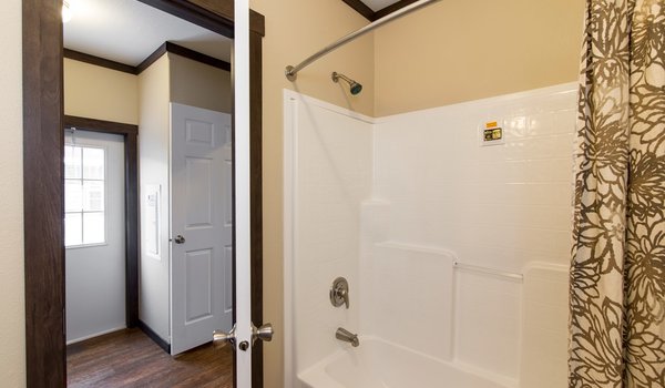 Developer / The Hogan 28 Bathroom 19487