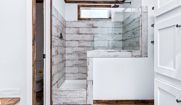 Schult / The Lily-Mae Bathroom 27947