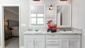 Schult / The New Orleans Bathroom 28652