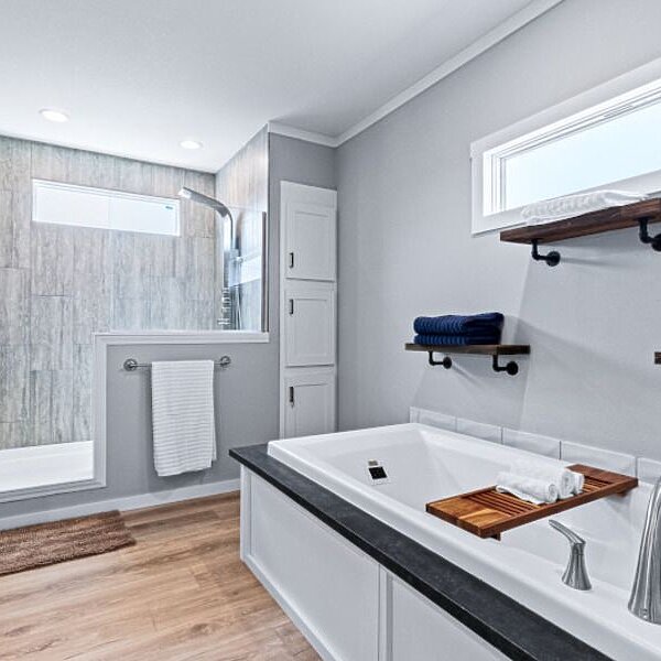 Alpine Series / The Denali 32SAP32683AH Interior 120068