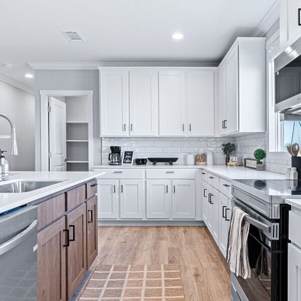 Alpine Series / The Denali 32SAP32683AH Interior 120060