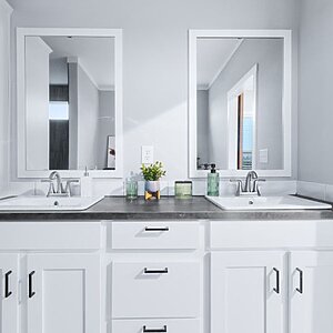 Alpine Series / The Olympus 32SAP32744B Interior 120080