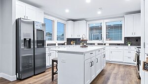 Alpine Series / The Olympus 32SAP32744B Interior 120072