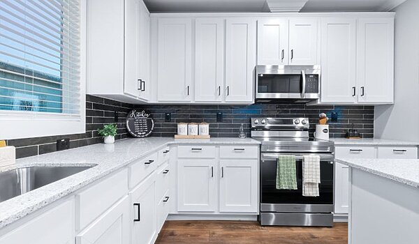 Alpine Series / The Olympus 32SAP32744B Interior 120073