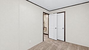 Vista / The Greenbrier 16763L Bedroom 153454