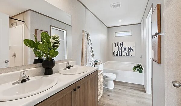 Prime Series / The Carlisle 3252H32P03 Bathroom 136746