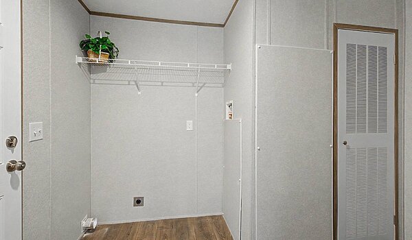 Prime Series / The Capstone 3260H32P03 Interior 130136