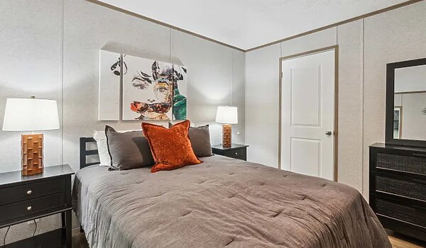 Prime Series / The Pike 1636H11P01 Bedroom 136773