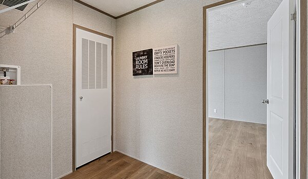 Prime Series / Belmont Interior 121736