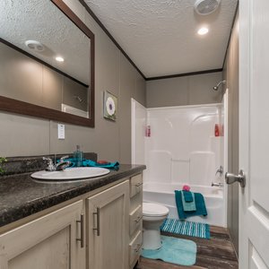 National Series / The Utah 325632A Bathroom 24304