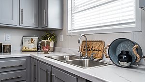 Capital Series / The Albany 167632P Kitchen 70797