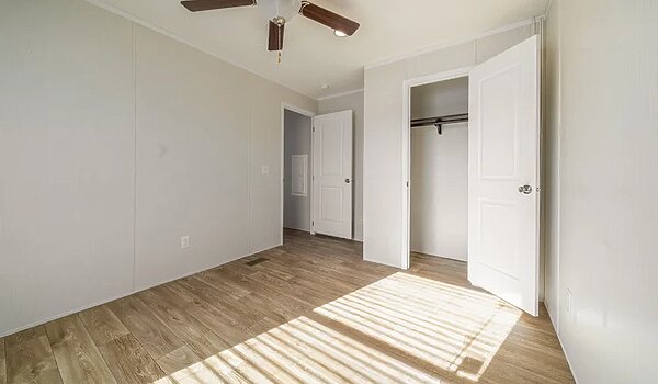 Exclusive Series / Embercrest 145221A Interior 133404