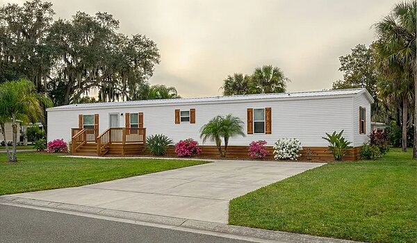 Exclusive Series / Roseland 167632R Exterior 133448