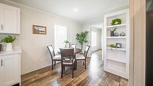Exclusive Series / Sweetbay 167632T Interior 133478