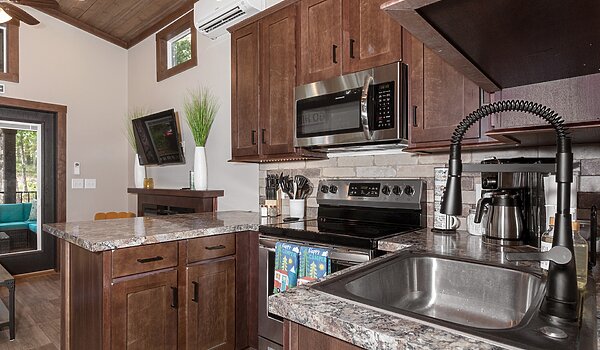 Clayton Park Model / Bankhead Interior 120786