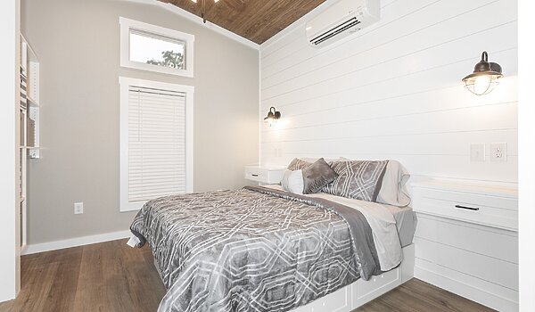 Clayton Park Model / Blue Springs Interior 120799