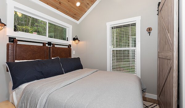 Clayton Park Model / Coldwater Interior 120835