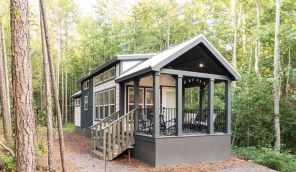 Clayton Park Model / Coldwater Exterior 120826