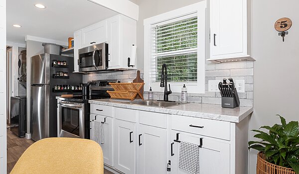 Clayton Park Model / Coldwater Interior 120834