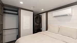 Clayton Park Model / Skyway Interior 120878