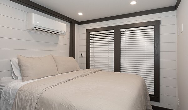 Clayton Park Model / Skyway Interior 120877