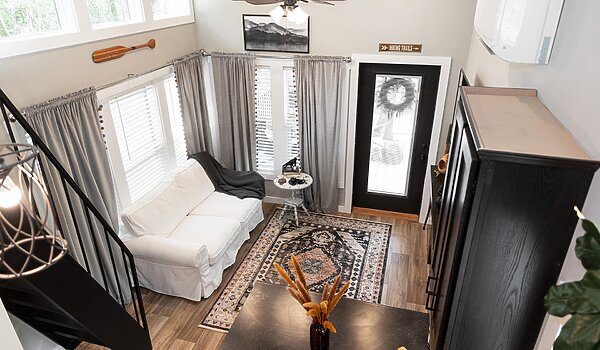 Clayton Park Model / Swayback Interior 120886