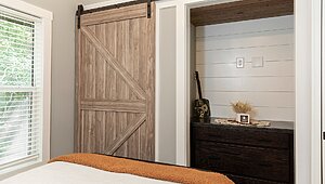 Clayton Park Model / Swayback Interior 120889