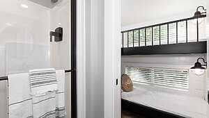 Clayton Park Model / Swayback Interior 120890