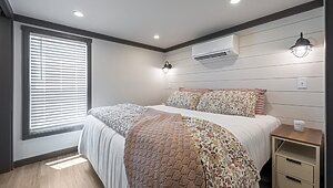 Clayton Park Model / Wheeler Interior 129707