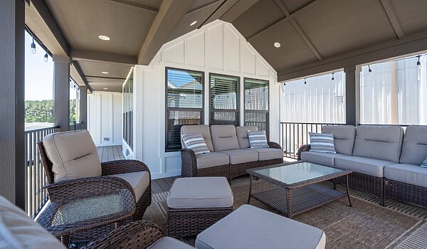 Clayton Park Model / Wheeler Exterior 129701