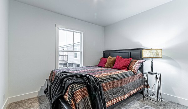 Tempo / Three Little Birds 54TEM24523AH Bedroom 121119