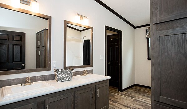 Legend HUD / 17-1 54LGD32763AH Bathroom 113941