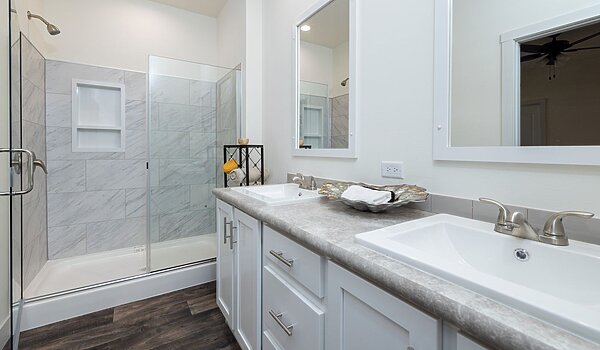 Landmark / 50th Anniversary 54LDK32643AH Bathroom 113228