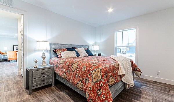 Tempo / Sweet Caroline 54TEM16763BH Bedroom 121133