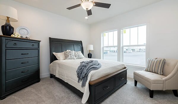 Encore / Winston 54ENC28563BH Interior 134694