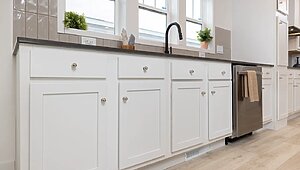 Encore / Winston 54ENC28563BH Kitchen 150612