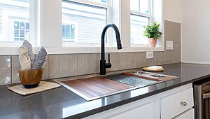 Encore / Winston 54ENC28563BH Kitchen 150626