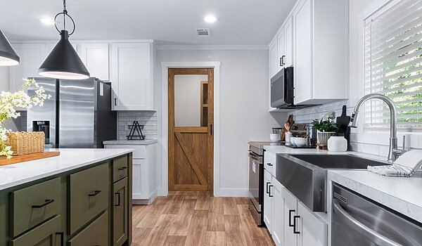 NXT / Farm 4 Flex Elite 52FRM32724AH Interior 133878