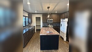 Ivory Oak Series / Lazy Creek Landing 52-3272-53-1 Kitchen 150451
