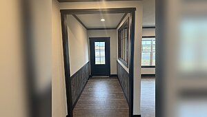 Ivory Oak Series / Lazy Creek Landing 52-3272-53-1 Interior 150454