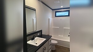 Ivory Oak Series / Lazy Creek Landing 52-3272-53-1 Bathroom 150460