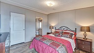 Select Legacy / The Cottage S-2448-32A Bedroom 30900